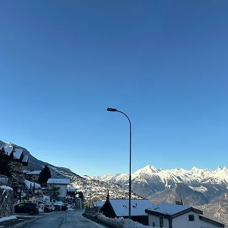 Ski-in Ski-out 4, Mountain View *