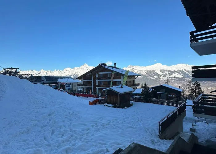 Ski-in Ski-out 4, Mountain View